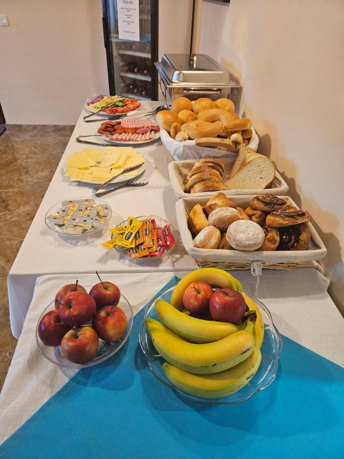 Szabolcs Toroes Panzio B&B 외부 사진